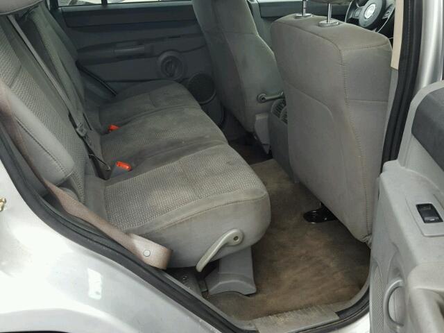 1J8HG48K57C656076 - 2007 JEEP COMMANDER SILVER photo 6