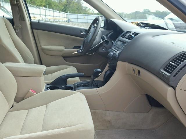 1HGCM66477A105526 - 2007 HONDA ACCORD SE WHITE photo 5