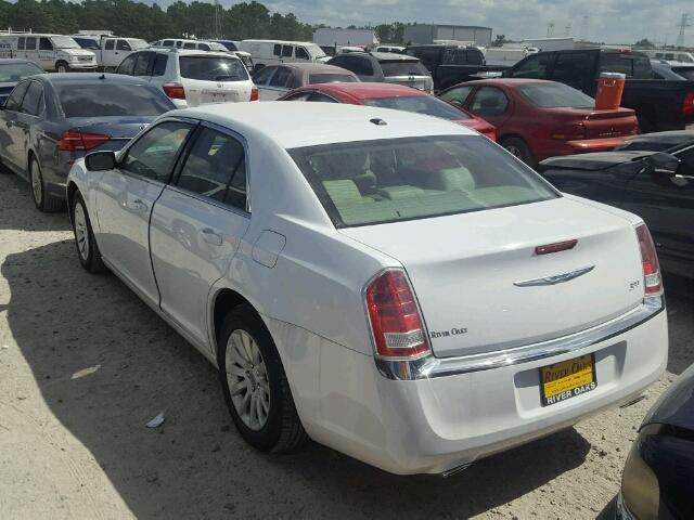 2C3CCAAGXEH380686 - 2014 CHRYSLER 300 WHITE photo 3