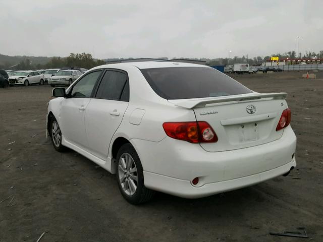 1NXBU4EE6AZ242418 - 2010 TOYOTA COROLLA BA WHITE photo 3