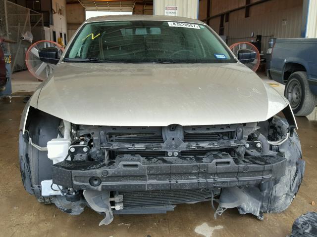 3VW1K7AJ7EM233549 - 2014 VOLKSWAGEN JETTA BASE GOLD photo 9