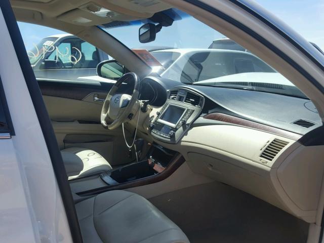 4T1BK3DB9BU415017 - 2011 TOYOTA AVALON BAS WHITE photo 9