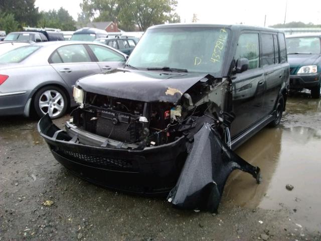 JTLKT324X50170556 - 2005 TOYOTA SCION XB BLACK photo 2