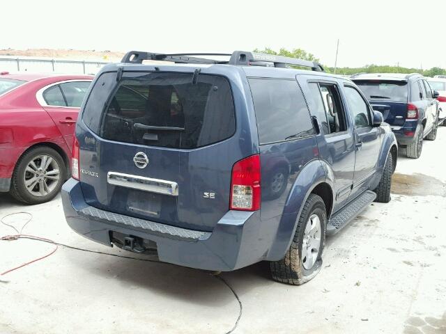 5N1AR18U26C636946 - 2006 NISSAN PATHFINDER BLUE photo 4