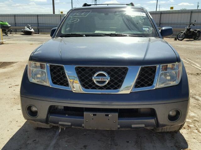 5N1AR18U26C636946 - 2006 NISSAN PATHFINDER BLUE photo 9