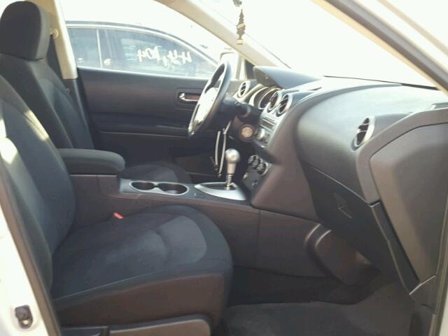 JN8AS5MT2DW027174 - 2013 NISSAN ROGUE SILVER photo 5