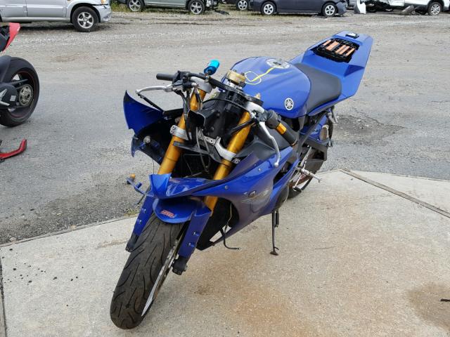 JYARN10E13A013179 - 2003 YAMAHA YZFR1 BLUE photo 2