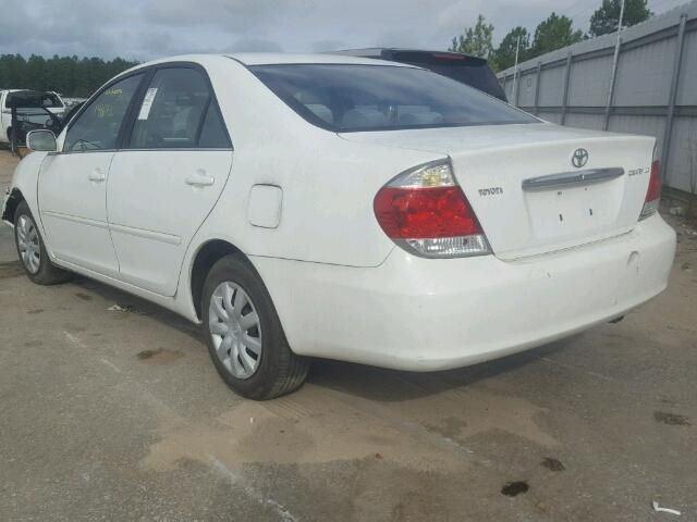 4T1BE32K65U029198 - 2005 TOYOTA CAMRY WHITE photo 3