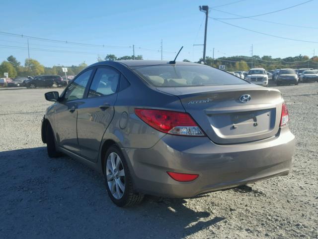 KMHCU4AE2EU626535 - 2014 HYUNDAI ACCENT GLS GRAY photo 3