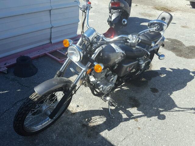 LXDPCNPD7C1300001 - 2012 OTHE MOTORCYCLE GRAY photo 2