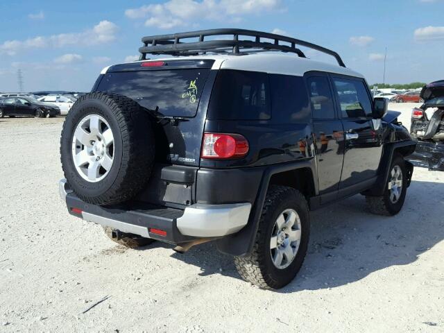 JTEBU11F670099922 - 2007 TOYOTA FJ CRUISER BLACK photo 4