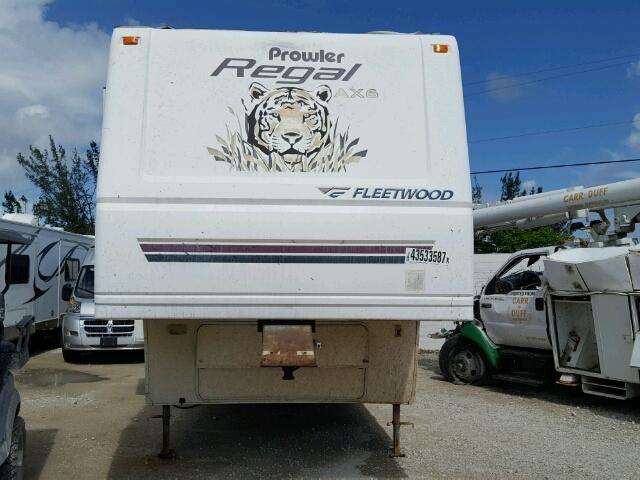 1EC5F382754008926 - 2005 OTHR PROWLER WHITE photo 8