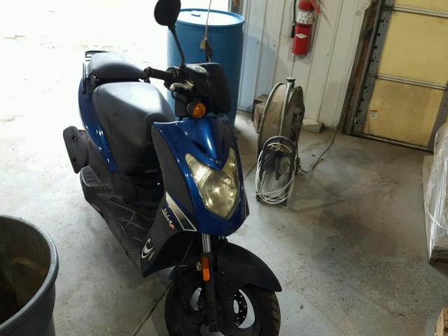 LC2U6A030CC002525 - 2012 KYMCO USA INC AGILITY 50 BLUE photo 1