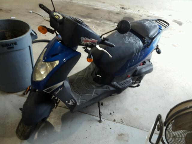 LC2U6A030CC002525 - 2012 KYMCO USA INC AGILITY 50 BLUE photo 2