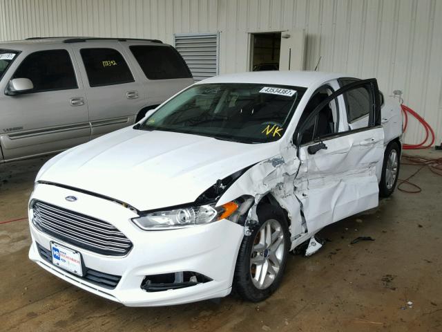 3FA6P0H74DR252465 - 2013 FORD FUSION WHITE photo 2