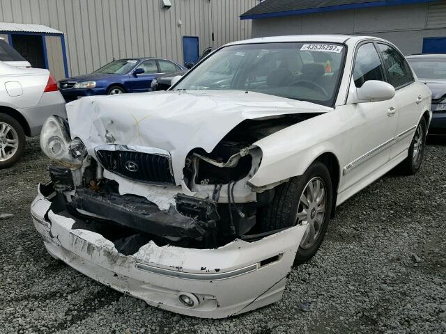 KMHWF35H84A971154 - 2004 HYUNDAI SONATA GLS WHITE photo 2