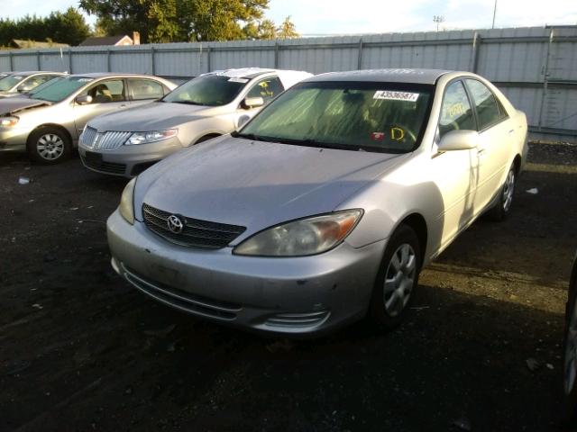 4T1BE32K04U381143 - 2004 TOYOTA CAMRY LE GRAY photo 2