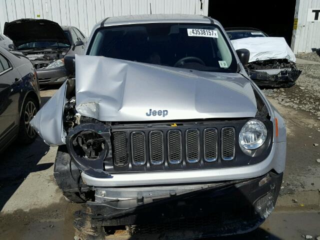 ZACCJBAW2GPD85493 - 2016 JEEP RENEGADE S SILVER photo 9