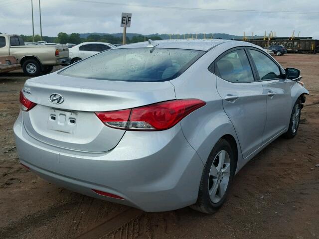 5NPDH4AE5DH335856 - 2013 HYUNDAI ELANTRA GL SILVER photo 4