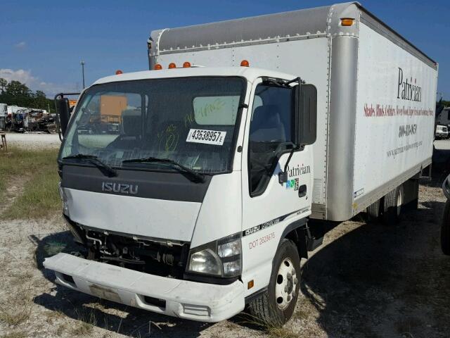 JALC4B16377007587 - 2007 ISUZU NPR WHITE photo 2