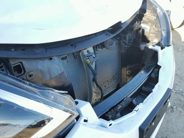 3N1AB7AP8HY346305 - 2017 NISSAN SENTRA S WHITE photo 9