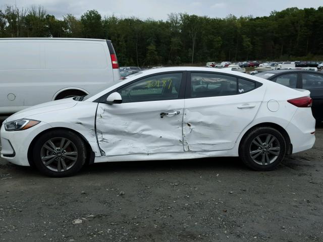 5NPD84LF3HH037527 - 2017 HYUNDAI ELANTRA SE WHITE photo 9