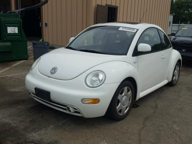 3VWCC21C8YM428820 - 2000 VOLKSWAGEN NEW BEETLE თეთრი ფოტო 2