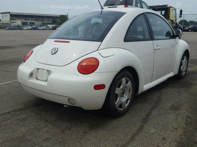 3VWCC21C8YM428820 - 2000 VOLKSWAGEN NEW BEETLE თეთრი ფოტო 4