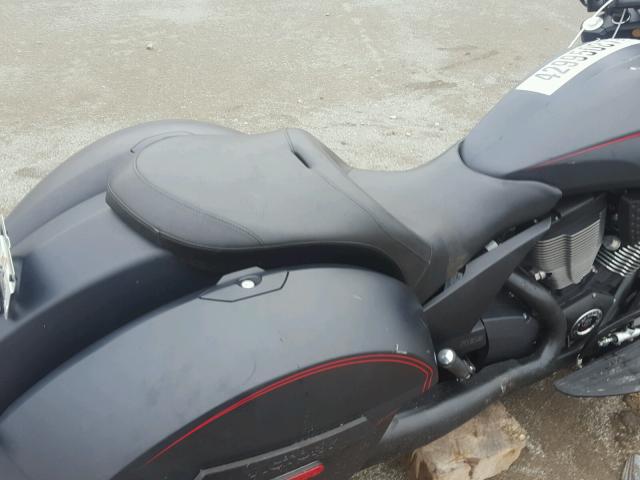 5VPEW36N5D3016211 - 2013 VICTORY MOTORCYCLES HARD-BALL Schwarz Foto 6