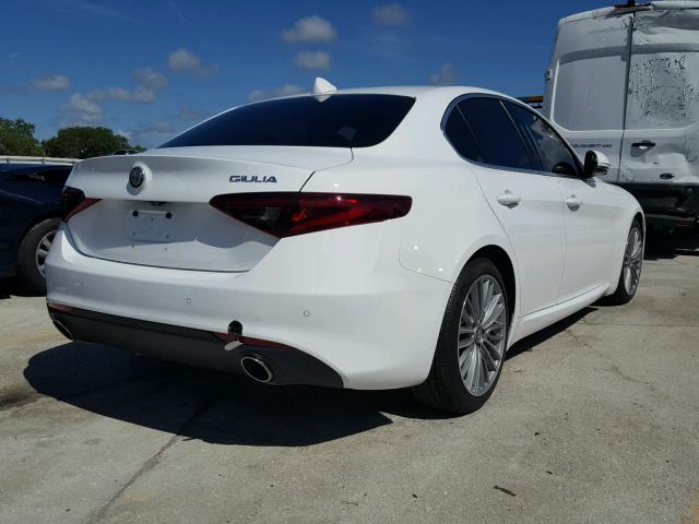 ZARFAECN2H7550322 - 2017 ALFA ROMEO GIULIA TI WHITE photo 4