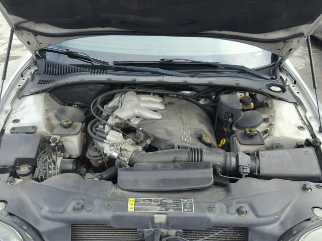 1LNHM86S32Y623921 - 2002 LINCOLN LS 银色 照片 7