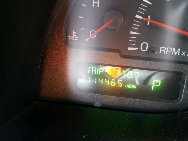 1LNHM86S32Y623921 - 2002 LINCOLN LS 银色 照片 8