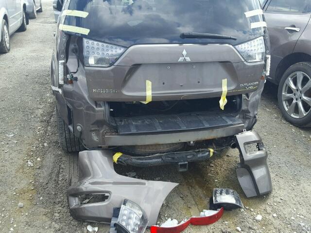 JA4JT5AX1AZ609769 - 2010 MITSUBISHI OUTLANDER BROWN photo 9