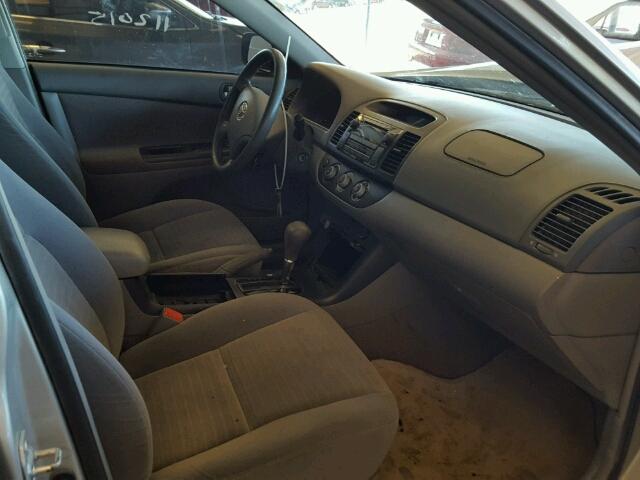 4T1BE32K26U128800 - 2006 TOYOTA CAMRY LE ვერცხლისფერი ფოტო 5