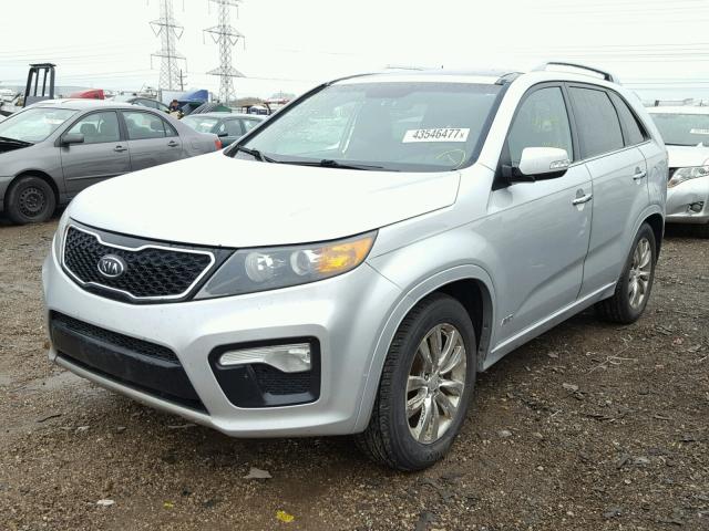 5XYKWDA24BG157381 - 2011 KIA SORENTO SX SILVER photo 2