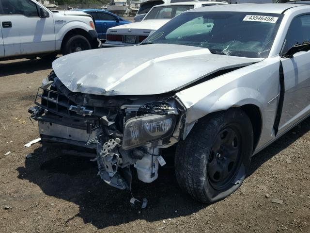 2G1FA1E34D9162170 - 2013 CHEVROLET CAMARO LS SILVER photo 9