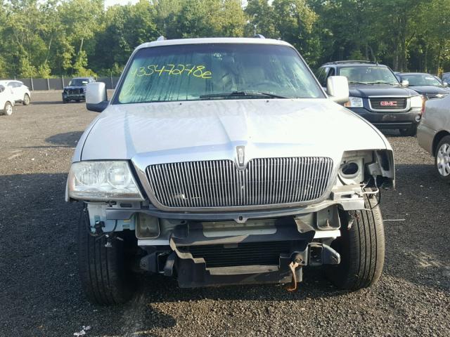 5LMEU88H34ZJ12580 - 2004 LINCOLN AVIATOR GRAY photo 9
