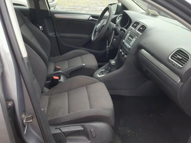 WVWDB7AJ7AW184332 - 2010 VOLKSWAGEN GOLF GRAY photo 5