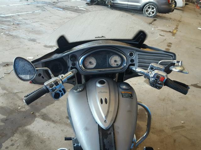 56KTCAAA4G3330020 - 2016 INDIAN MOTORCYCLE CO. CHIEFTAIN SILVER photo 5