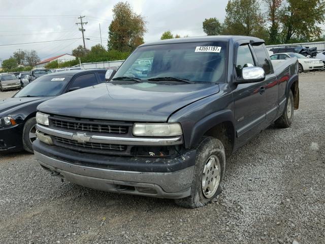 1GCEK19T72E137266 - 2002 CHEVROLET SILVERADO CHARCOAL photo 2