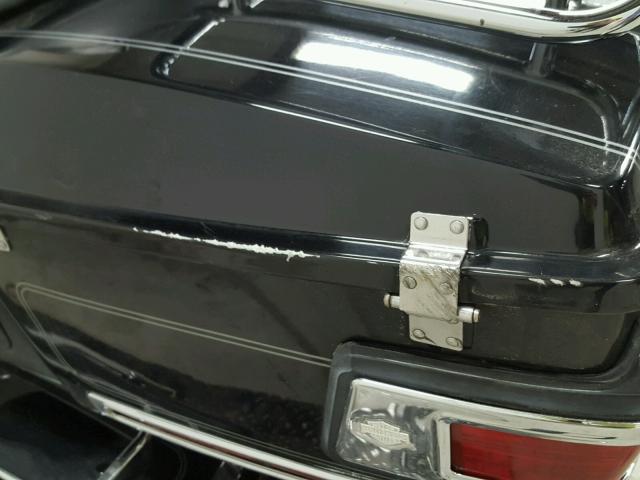 1HD1FCW175Y601501 - 2005 HARLEY-DAVIDSON FLHTCUI BLACK photo 17