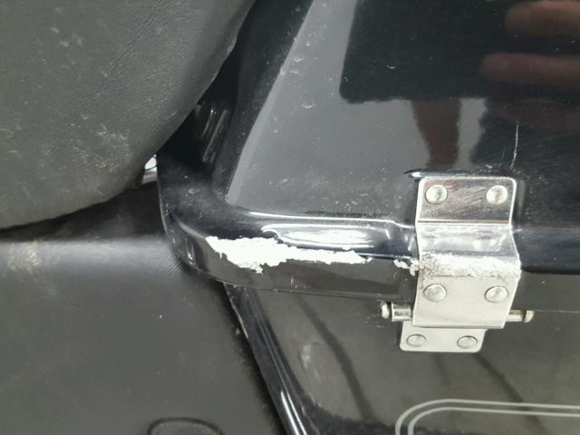 1HD1FCW175Y601501 - 2005 HARLEY-DAVIDSON FLHTCUI BLACK photo 18