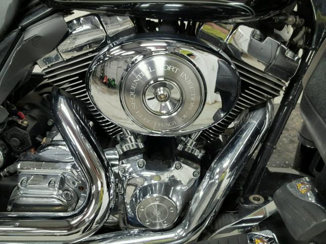 1HD1FCW175Y601501 - 2005 HARLEY-DAVIDSON FLHTCUI BLACK photo 5