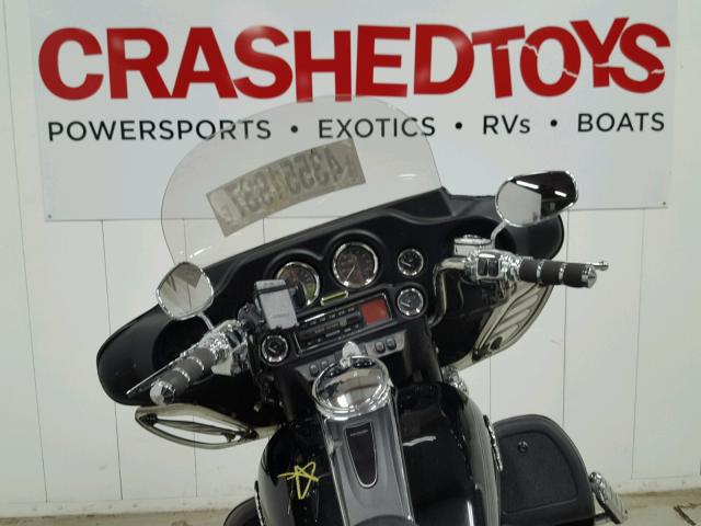 1HD1FCW175Y601501 - 2005 HARLEY-DAVIDSON FLHTCUI BLACK photo 8