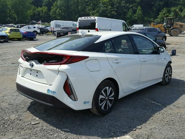 JTDKARFP8H3063887 - 2017 TOYOTA PRIUS PRIM თეთრი ფოტო 4