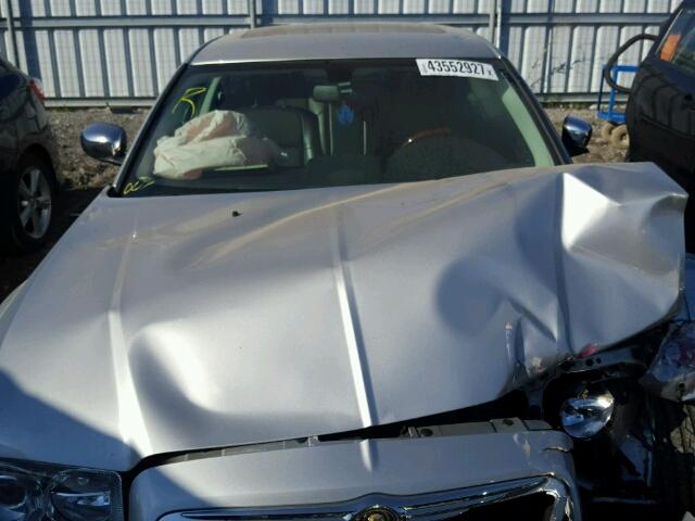 2C3KA33V09H640141 - 2009 CHRYSLER 300 LIMITE SILVER photo 7