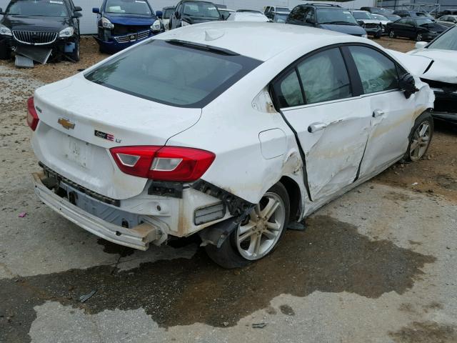 1G1BE5SM8H7109065 - 2017 CHEVROLET CRUZE LT WHITE photo 4