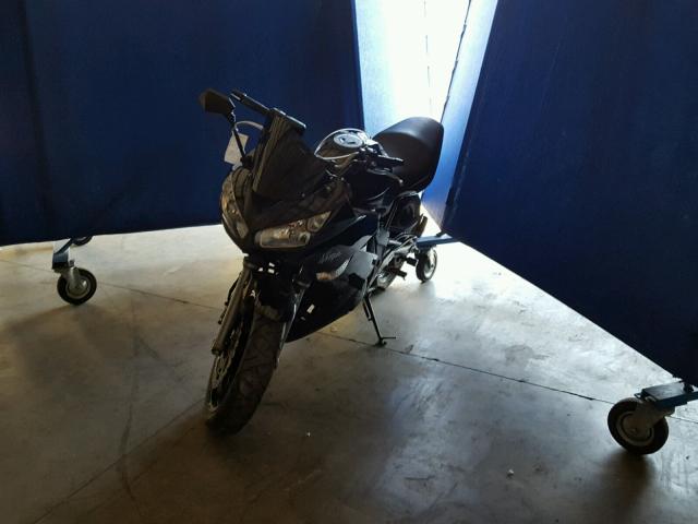 JKAEXEC149DA25537 - 2009 KAWASAKI EX650 C 黑色 照片 2