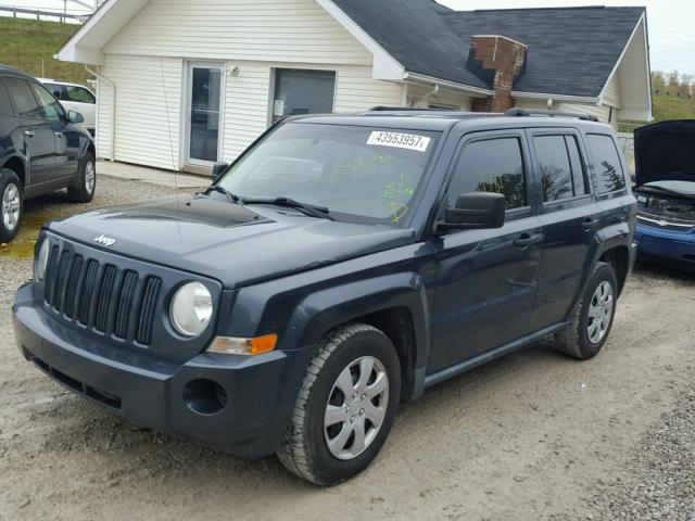 1J8FT28W08D554142 - 2008 JEEP PATRIOT SP GRAY photo 2