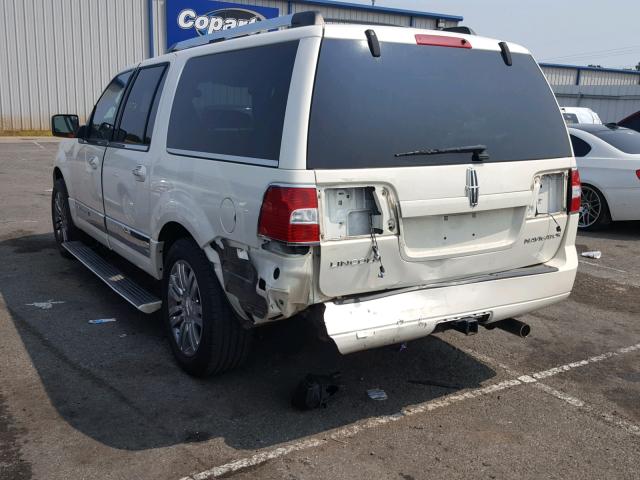 5LMFL27557LJ21834 - 2007 LINCOLN NAVIGATOR თეთრი ფოტო 3